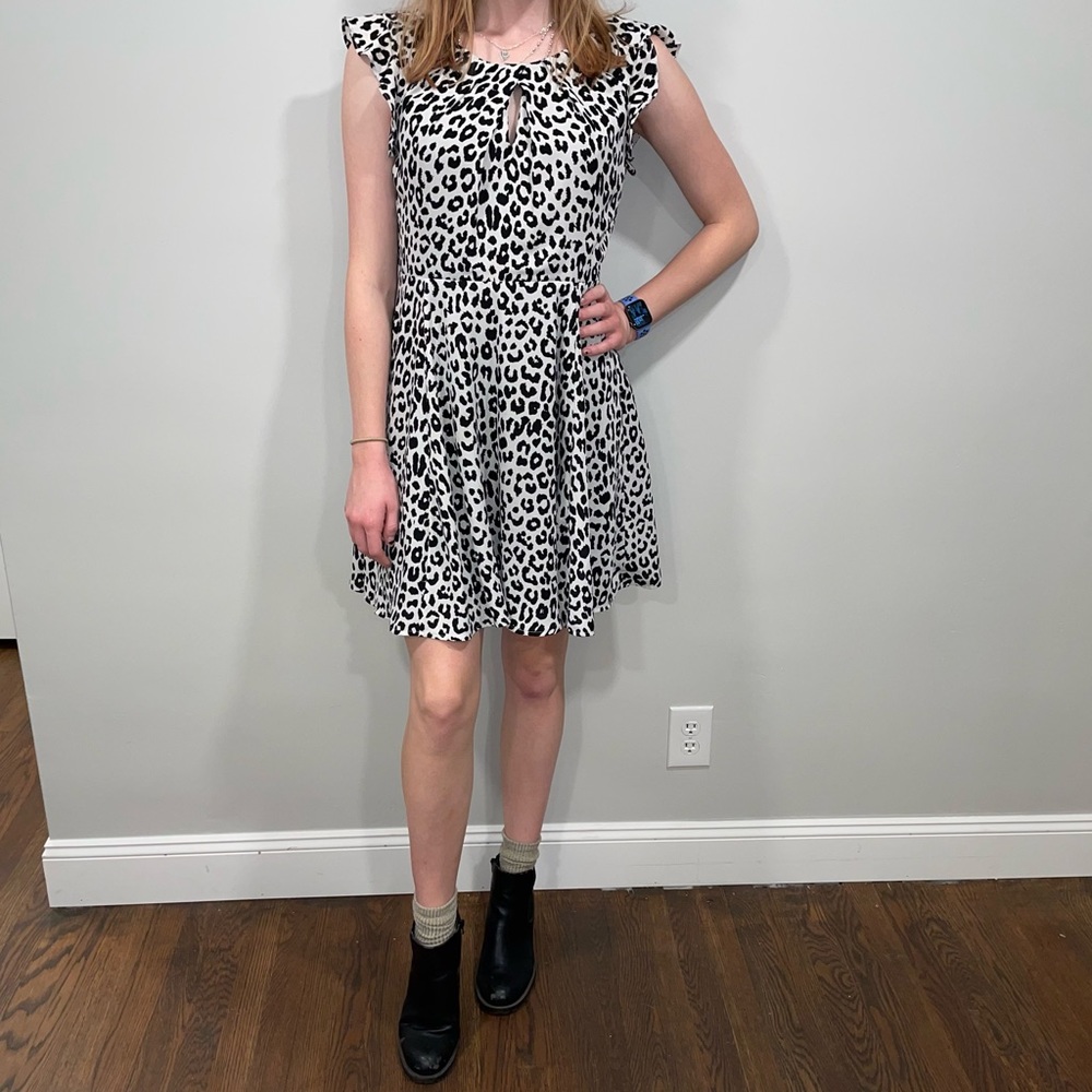 Express Black and White Leopard Print Mini Dress Size 8 - Picture 2 of 9